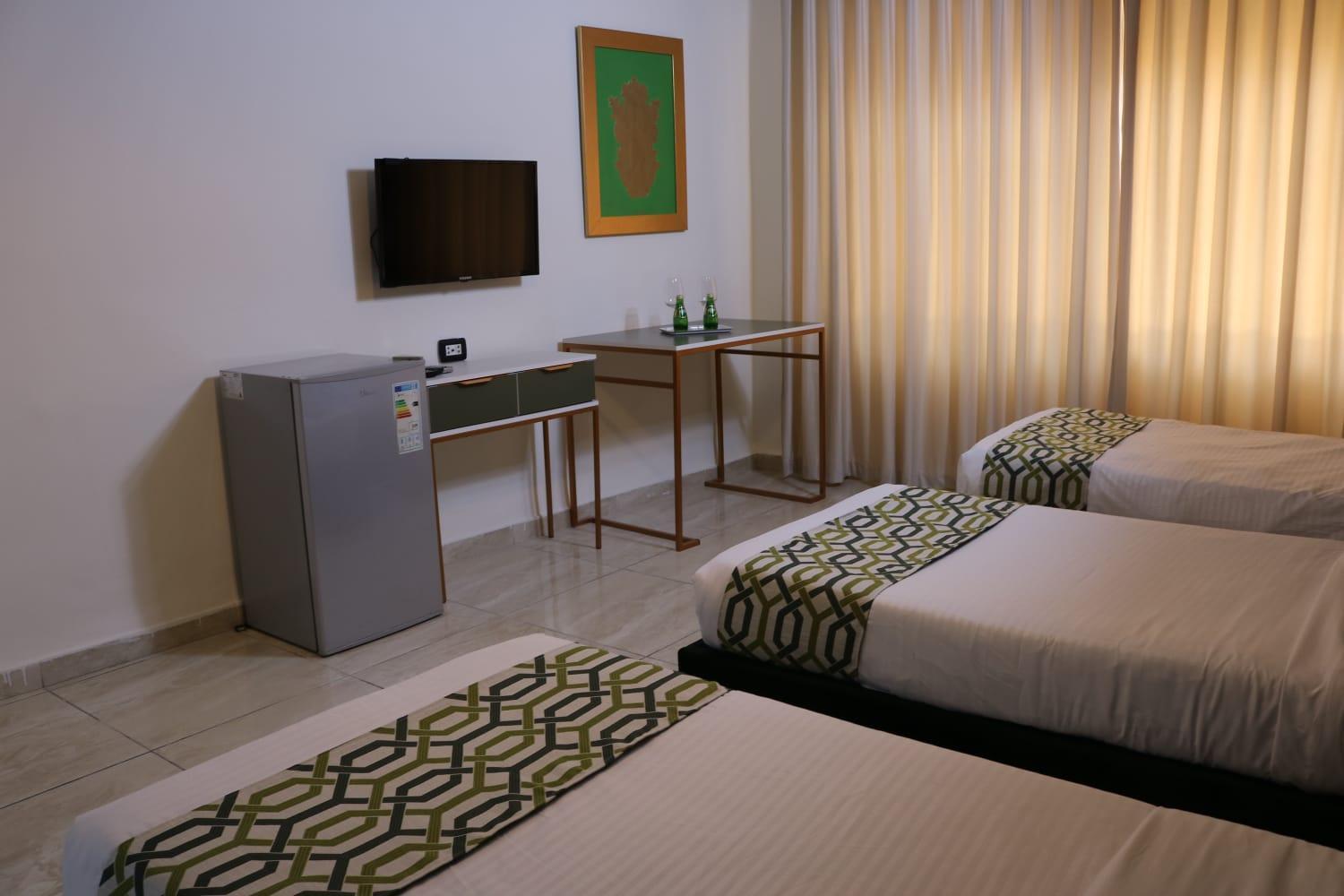 Rafi Hotel Амман Экстерьер фото
