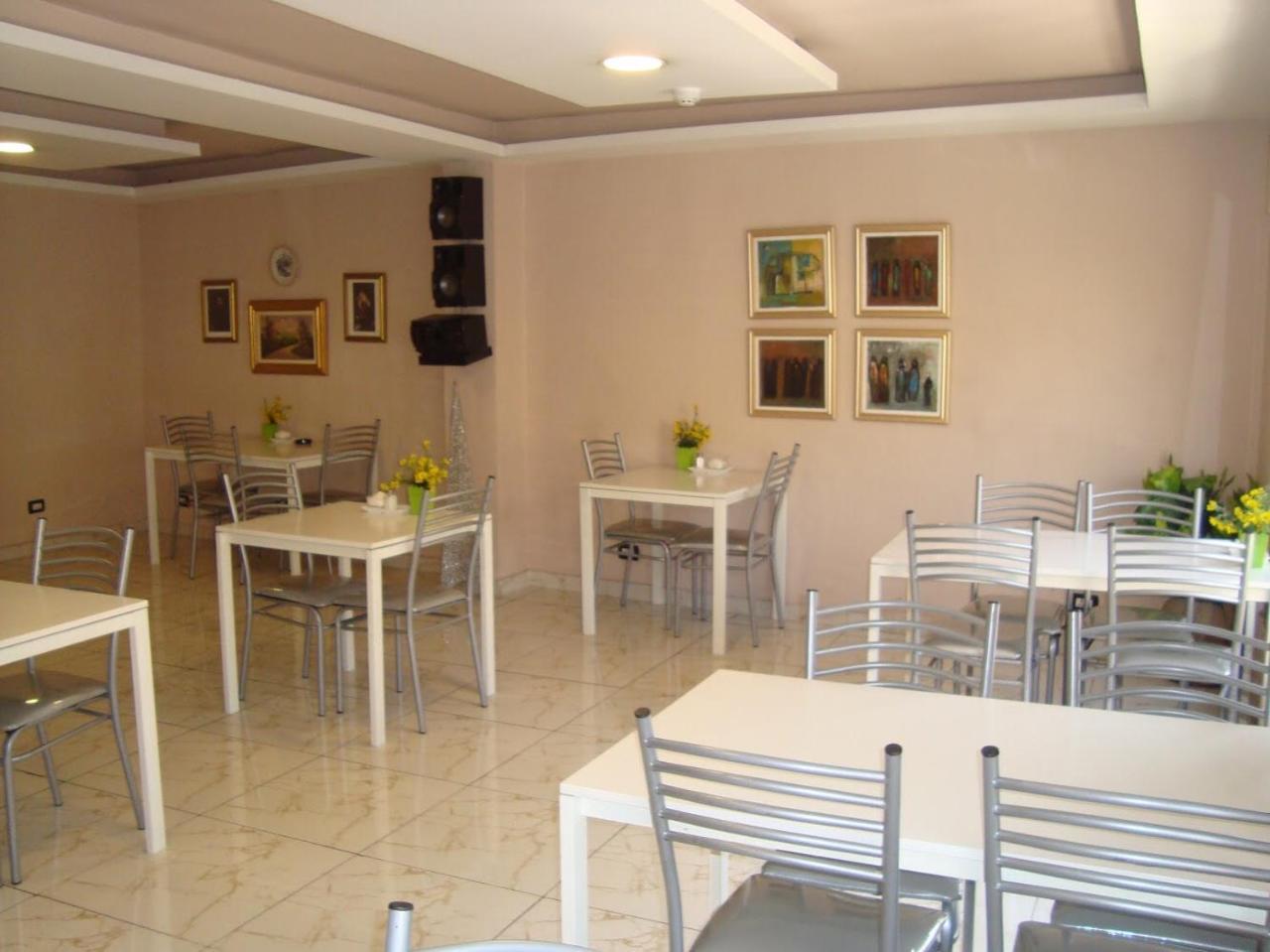 Rafi Hotel Амман Экстерьер фото